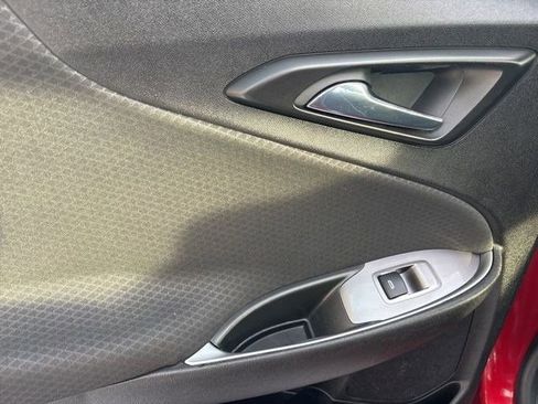 Used 2024 Chevrolet Malibu LT image 32