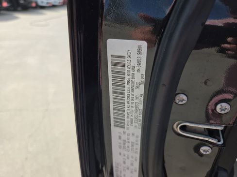Used 2017 RAM 2500 Tradesman w/ Chrome Appearance Group AWD/4WD image 27