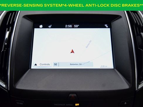 Used 2018 Ford Edge Titanium w/ Equipment Group 301A AWD/4WD image 16