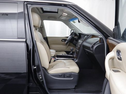 Used 2017 Nissan Armada Platinum w/ Interior Lighting Package image 21