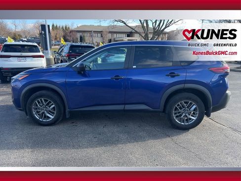 Used 2023 Nissan Rogue S image 9