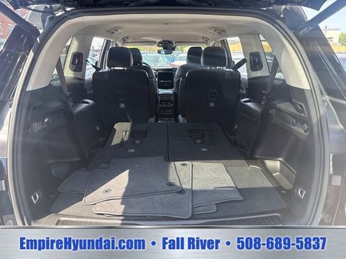 Used 2023 Jeep Grand Cherokee L Limited w/ Trailer Tow Group (B) AWD/4WD image 7