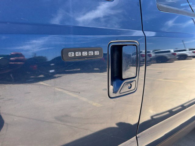 Used 2015 Ford F250 Lariat w/ FX4 Off-Road Package AWD/4WD image 9