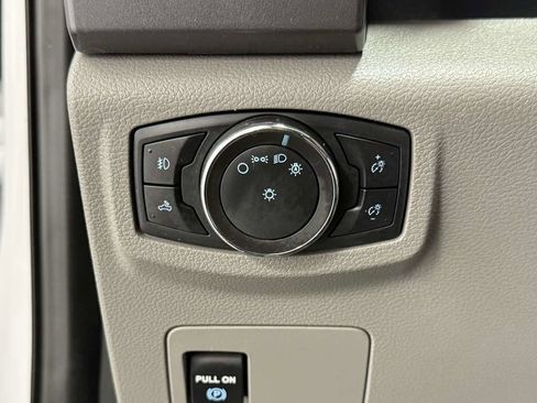 Used 2020 Ford F150 XLT w/ Max Trailer Tow Package image 23