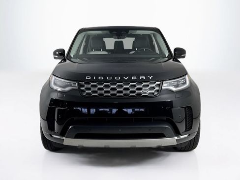 Used 2025 Land Rover Discovery S AWD/4WD image 8