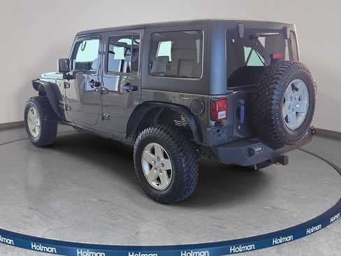 Used 2018 Jeep Wrangler Unlimited Sport S AWD/4WD image 7