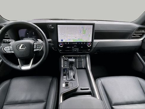 Used 2025 Lexus GX 550 w/ Accessory Package (32) AWD/4WD image 16