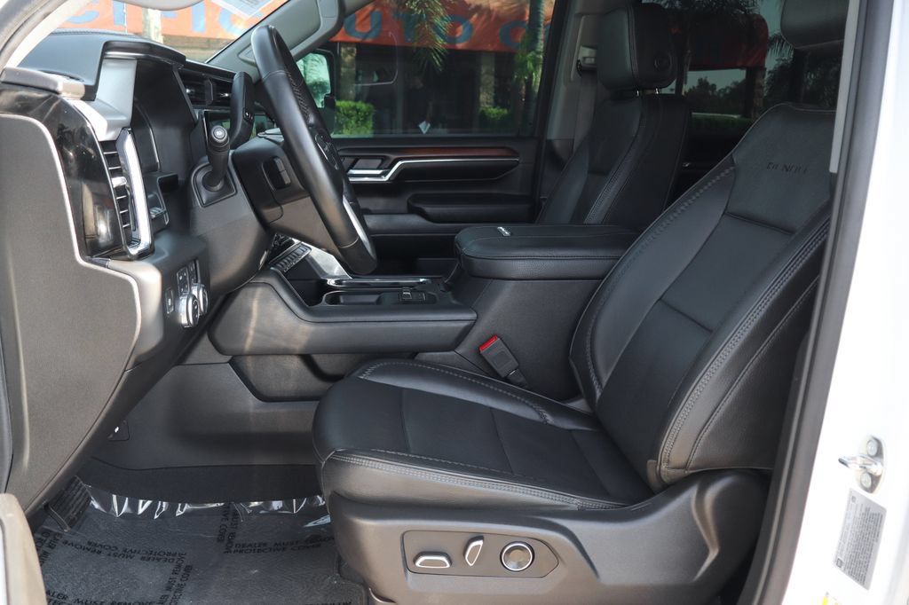Used 2024 GMC Sierra 2500 Denali w/ Denali Reserve Package AWD/4WD image 23