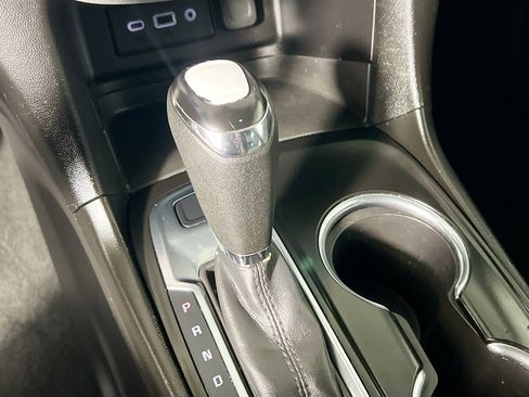 Used 2019 Chevrolet Equinox LT image 25