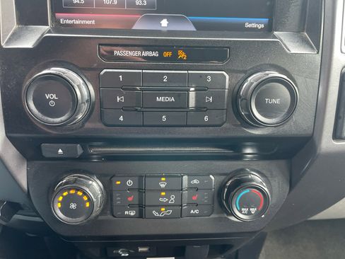 Used 2015 Ford F150 XLT w/ Equipment Group 302A Luxury image 18