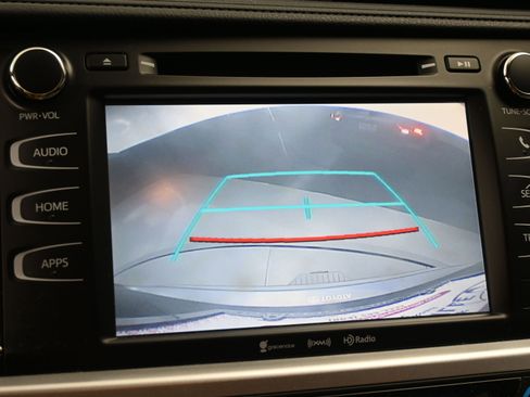 Used 2019 Toyota Highlander XLE image 13