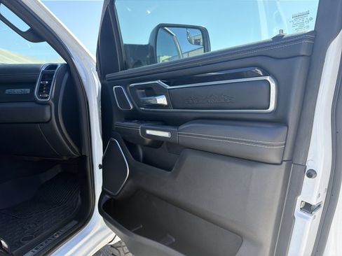 Used 2022 RAM 1500 Laramie AWD/4WD image 26