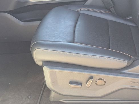 Certified 2025 Ford F150 Lariat w/ Equipment Group 501A Mid image 19