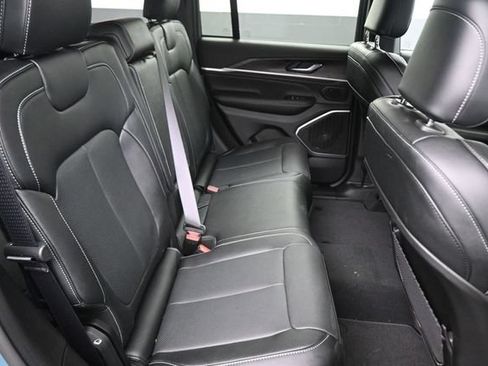 New 2026 Jeep Grand Cherokee Limited AWD/4WD image 23