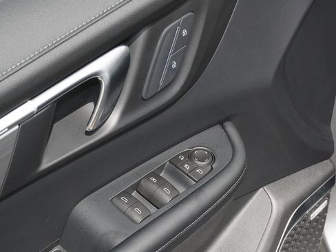 Used 2026 Buick Enclave Preferred FWD image 23
