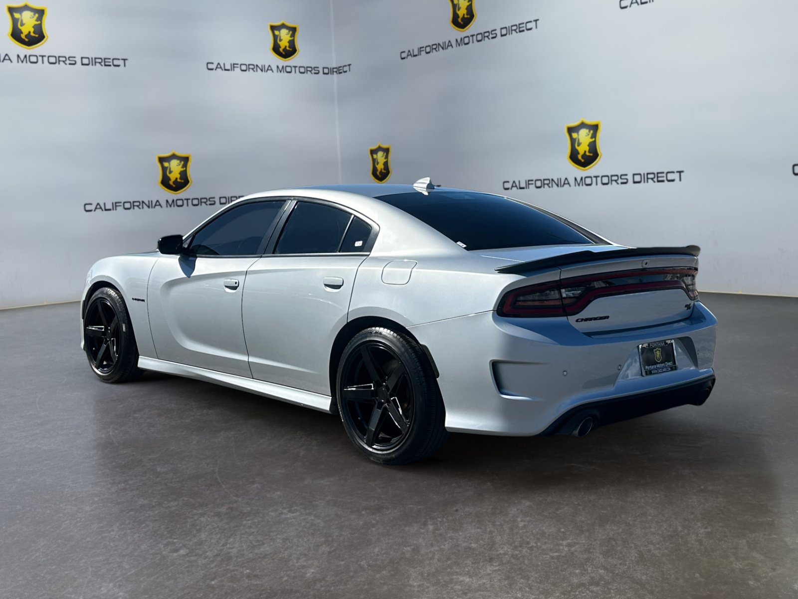 Used 2022 Dodge Charger R/T w/ Plus Group RWD image 3
