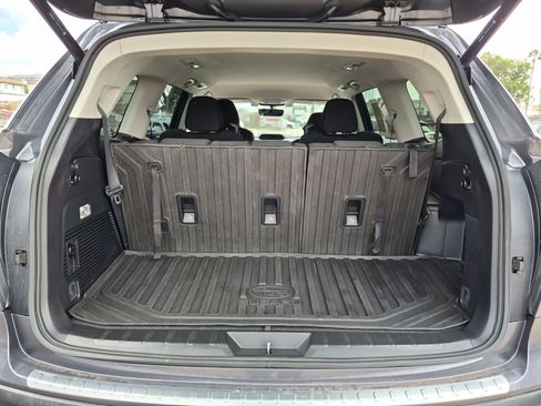 Certified 2022 Subaru Ascent Premium w/ Convenience Package AWD/4WD image 23