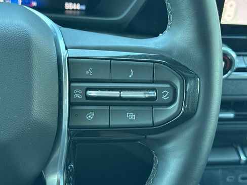 Used 2026 Chevrolet Colorado Trail Boss AWD/4WD image 39