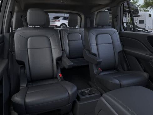 New 2026 Lincoln Aviator Reserve AWD/4WD image 11