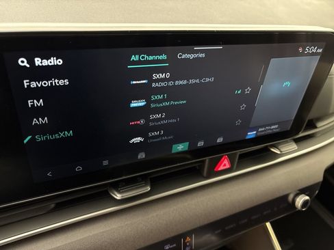 New 2026 Kia Carnival EX FWD image 25