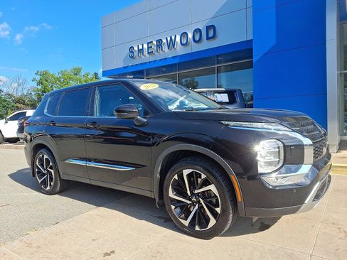 Used 2022 Mitsubishi Outlander SE AWD/4WD image 1