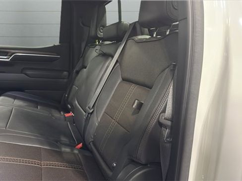 Used 2022 Chevrolet Silverado 1500 High Country image 24