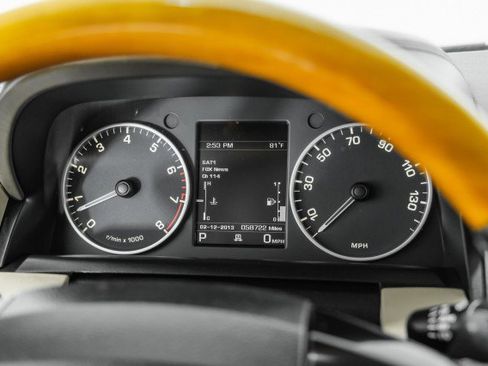 Used 2015 Land Rover LR4 HSE LUX image 16