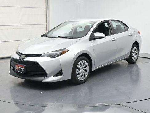 Used 2019 Toyota Corolla LE FWD image 1