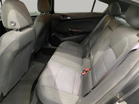 Used 2017 Chevrolet Cruze LT w/ Convenience Package image 13