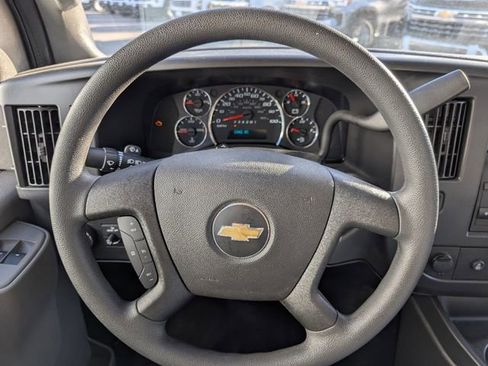 New 2024 Chevrolet Express 4500 Extended w/ Power Convenience Package RWD image 9
