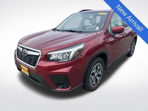 Used 2020 Subaru Forester Premium image 3