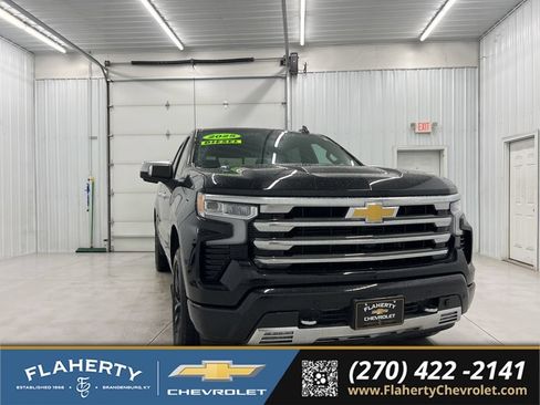 Used 2025 Chevrolet Silverado 1500 High Country AWD/4WD image 1