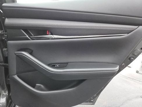 Used 2025 MAZDA MAZDA3 s image 22