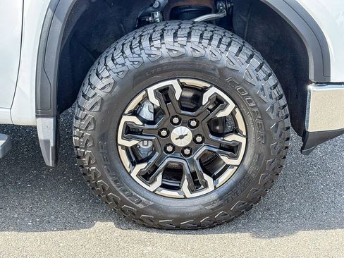 Used 2020 GMC Sierra 1500 AT4 w/ AT4 Premium Package image 15