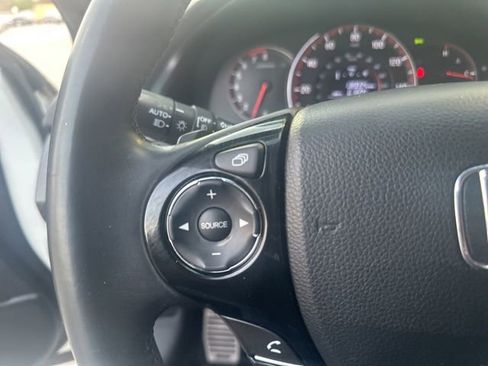 Used 2016 Honda Accord Sport image 23