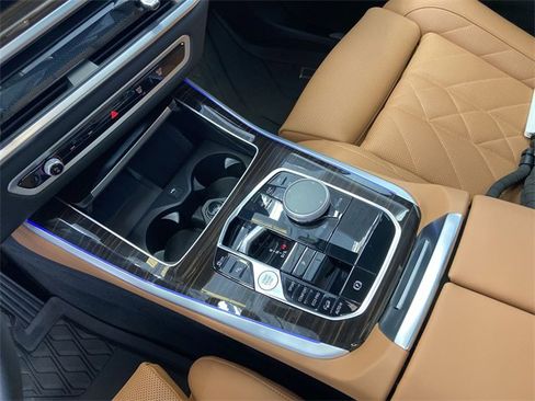 Used 2025 BMW X5 xDrive40i w/ Premium Package image 30