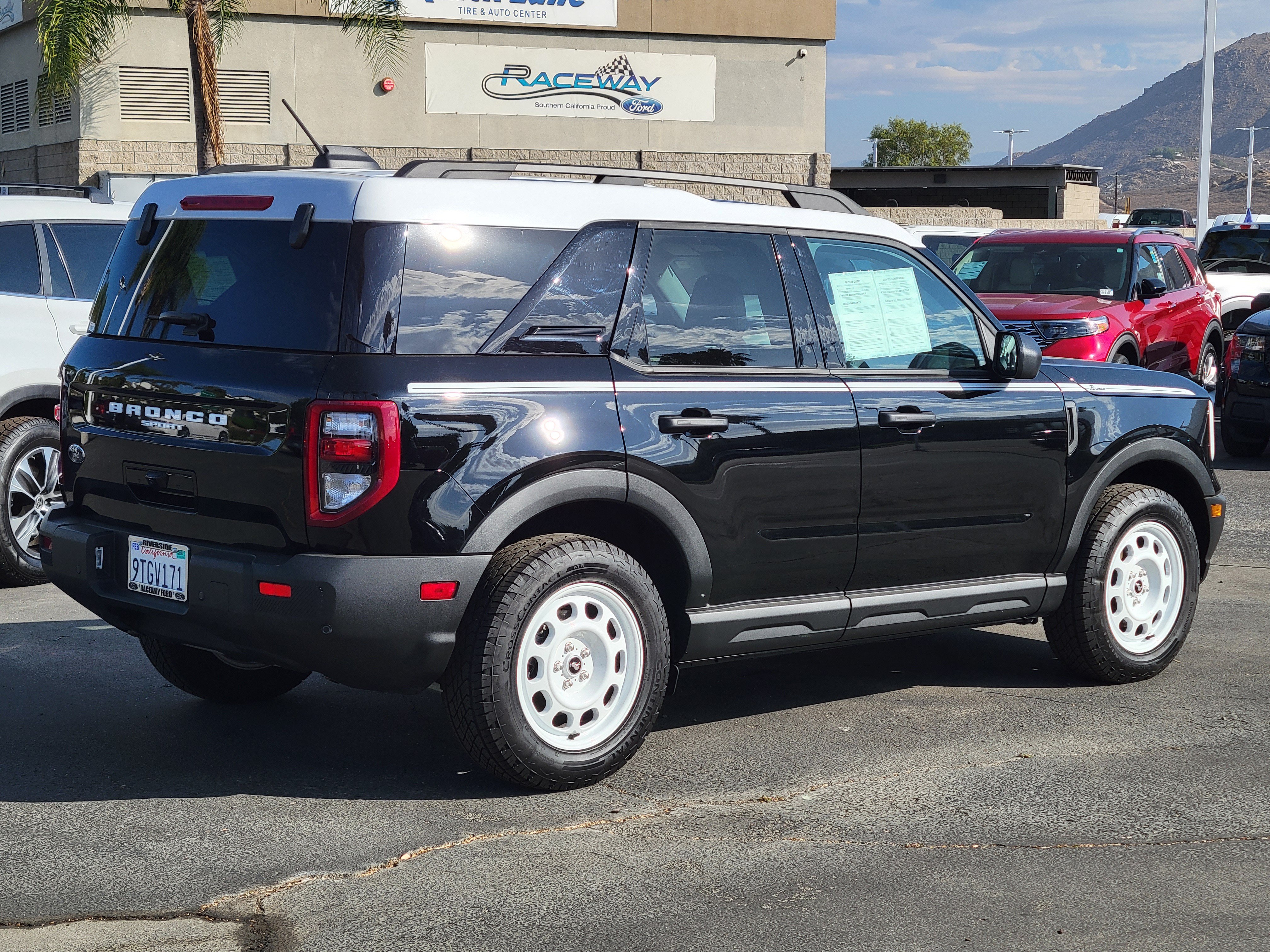 Used 2025 Ford Bronco Sport Heritage AWD/4WD image 2