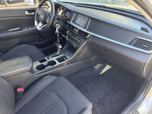 Used 2019 Kia Optima LX image 21