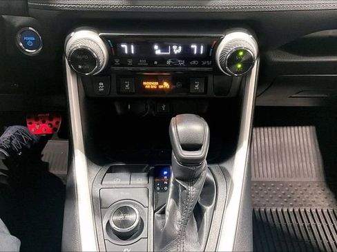 Used 2021 Toyota RAV4 XLE w/ XLE Grade Weather Package image 16