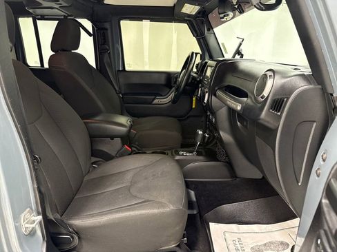 Used 2015 Jeep Wrangler Unlimited Sport w/ Quick Order Package 24S image 10