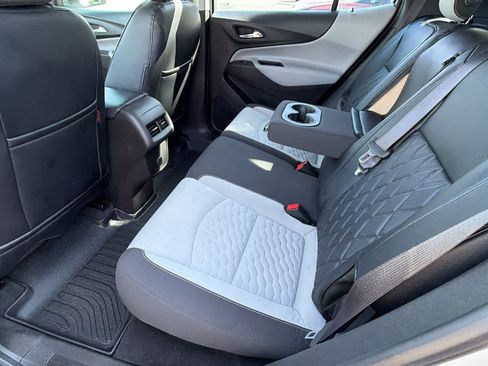 Used 2018 Chevrolet Equinox LS FWD image 24