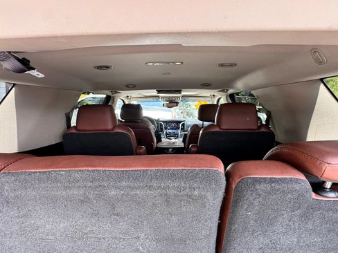 Used 2016 Cadillac Escalade Premium AWD/4WD image 24