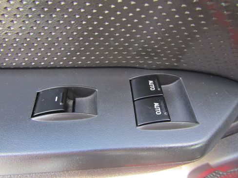 Used 2006 Ford Mustang GT RWD image 24