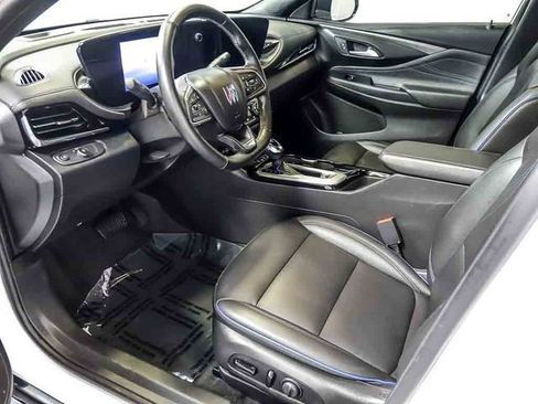 Used 2025 Buick Envista Sport Touring w/ Convenience I Package FWD image 14