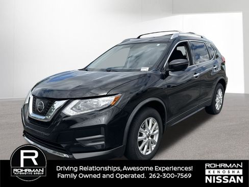 Used 2017 Nissan Rogue SV w/ SV Premium Package AWD/4WD image 1