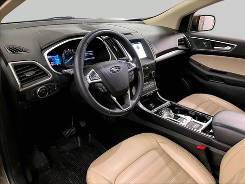 Used 2019 Ford Edge SEL w/ Equipment Group 201A AWD/4WD image 12