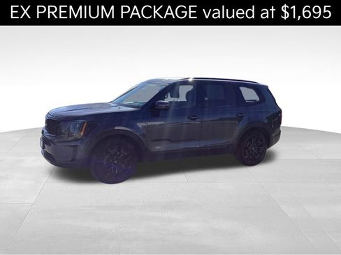 Used 2022 Kia Telluride EX w/ EX Premium Package AWD/4WD image 3