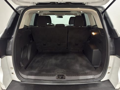 Certified 2017 Ford Escape SE image 29