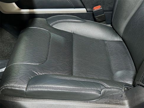 Used 2023 Toyota Tundra Limited image 16