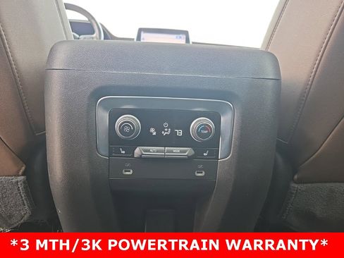 Used 2021 Chevrolet Suburban High Country image 16